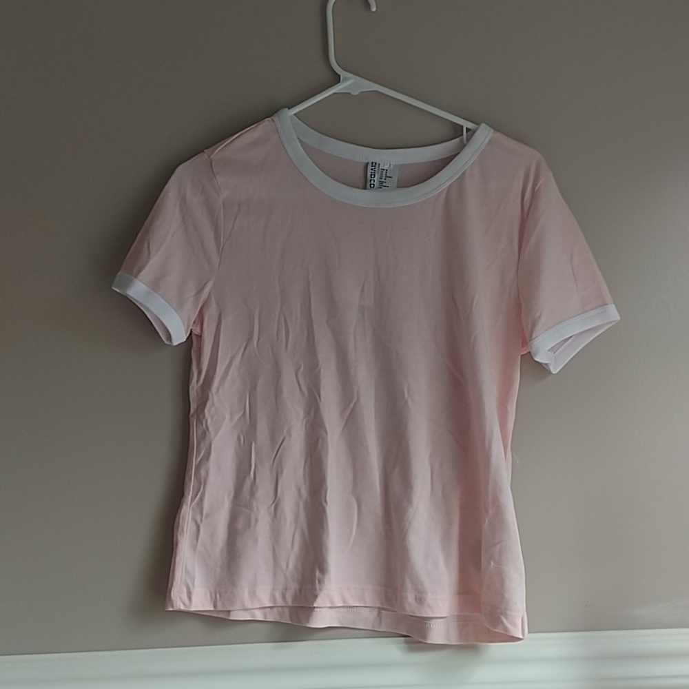 NWT H&M Tee